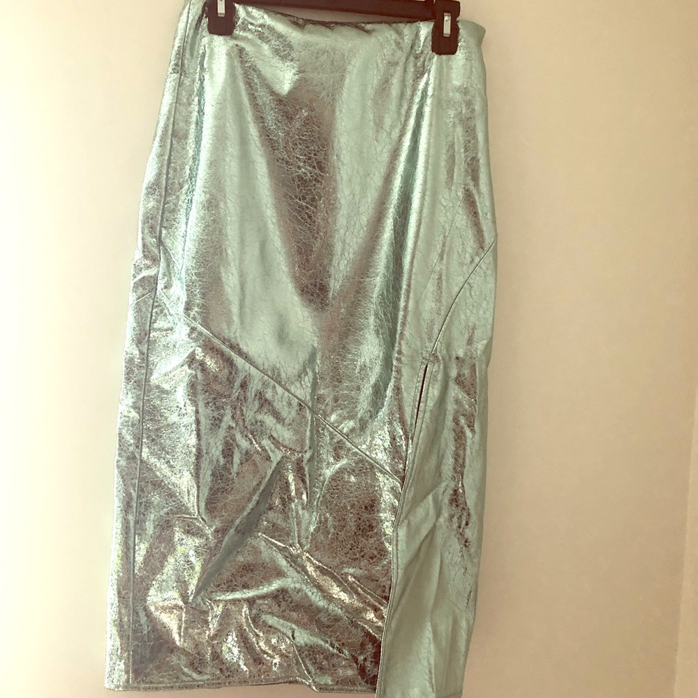 Fitted Skirt